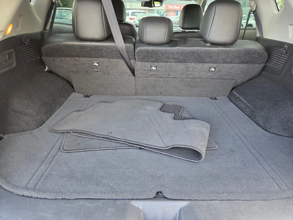 Used 2023 Gray Nissan SV image 26
