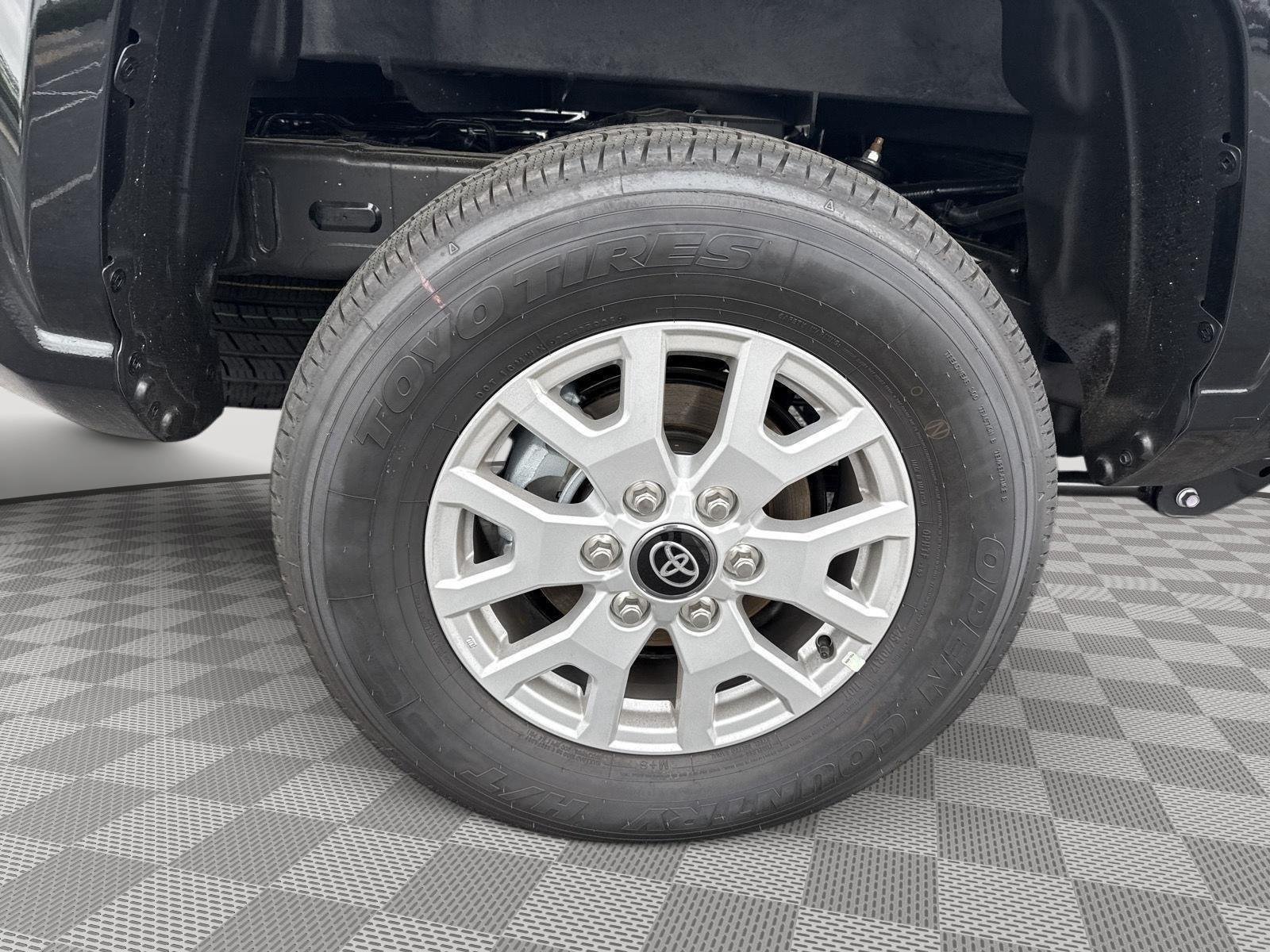 2026 Toyota Tacoma SR5 - Photo 33