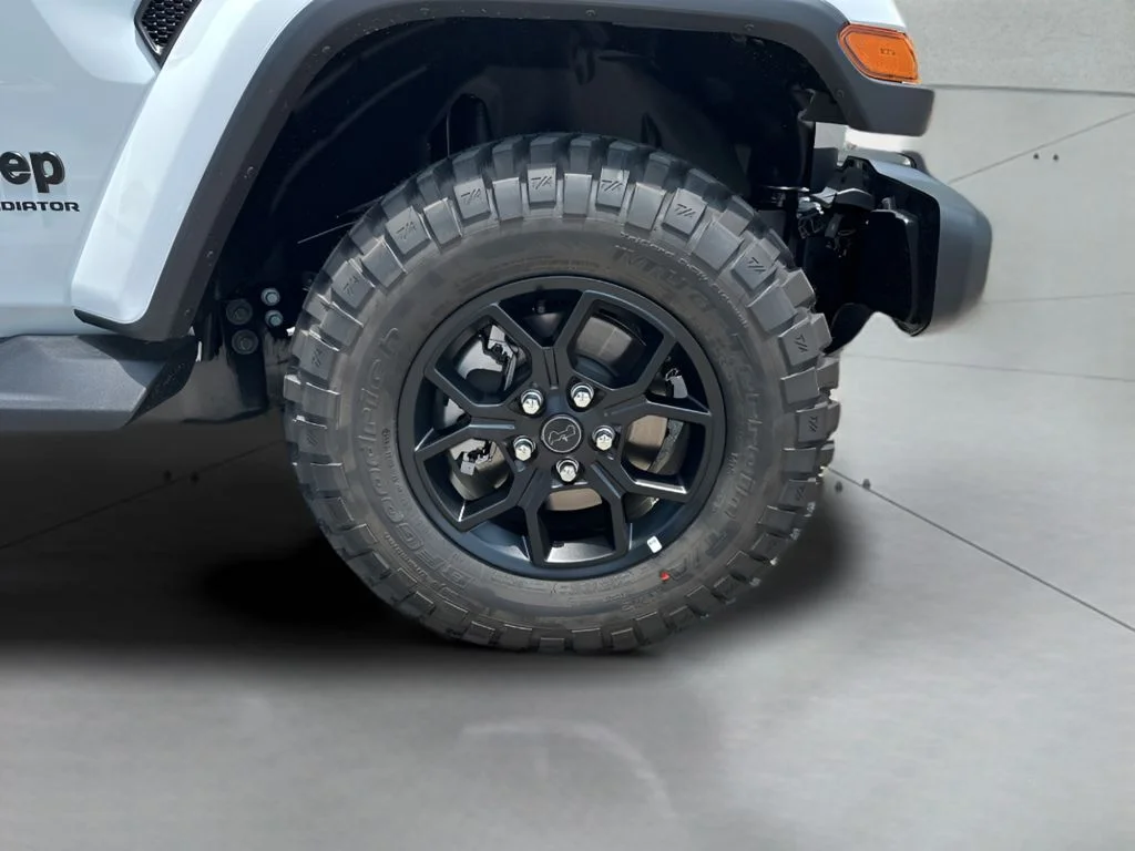 New 2026 Bright White Clear-Coat Exterior Paint Jeep Texas Trail image 15