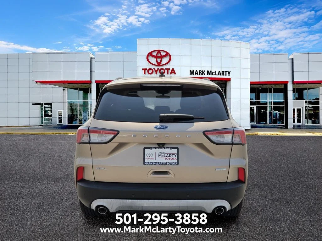 Used 2020 Gold Ford SEL image 4