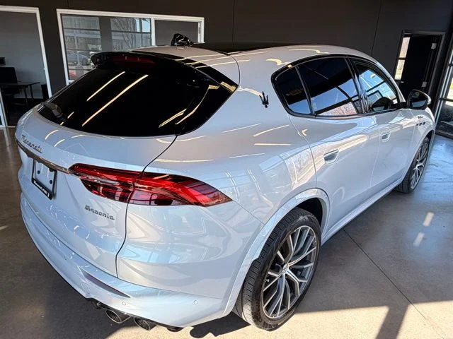 Used 2023 White Maserati Modena image 7