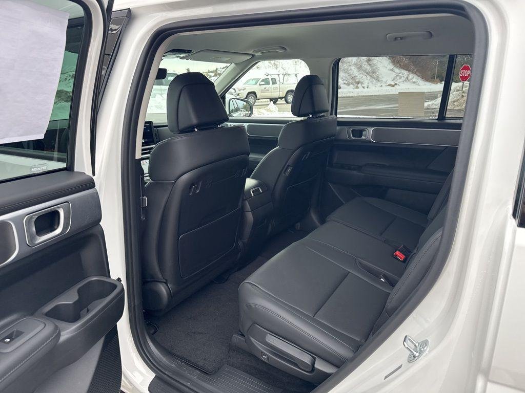 New 2026 White Hyundai SEL image 28