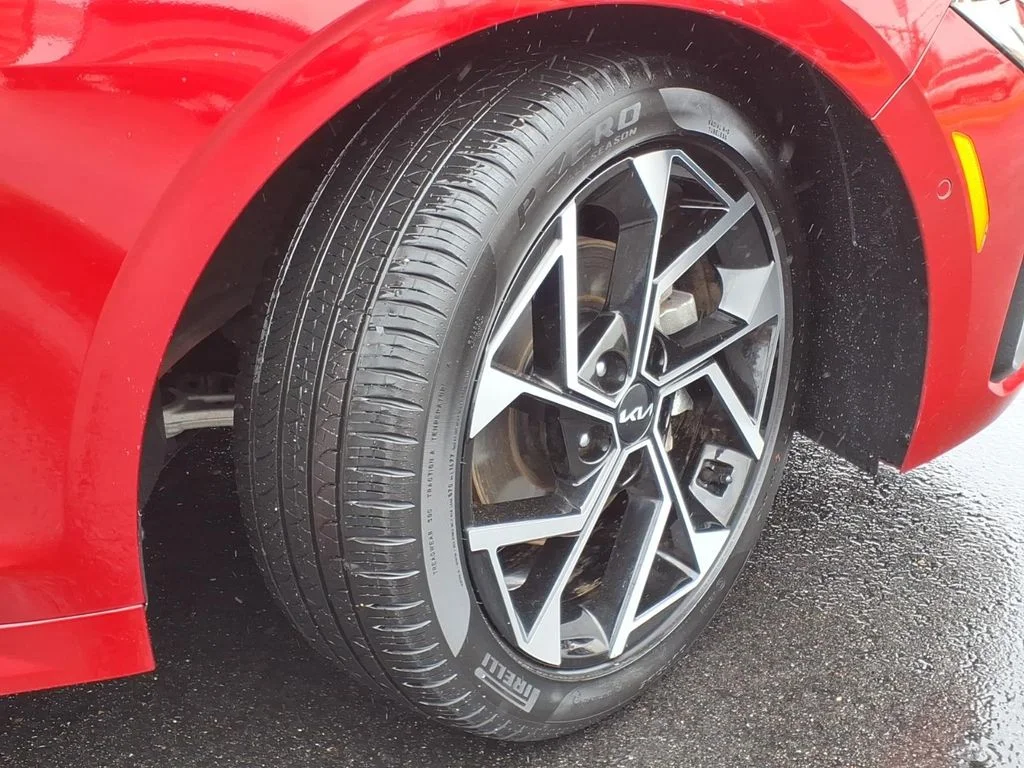 Certified Used 2025 Red Kia EX image 4