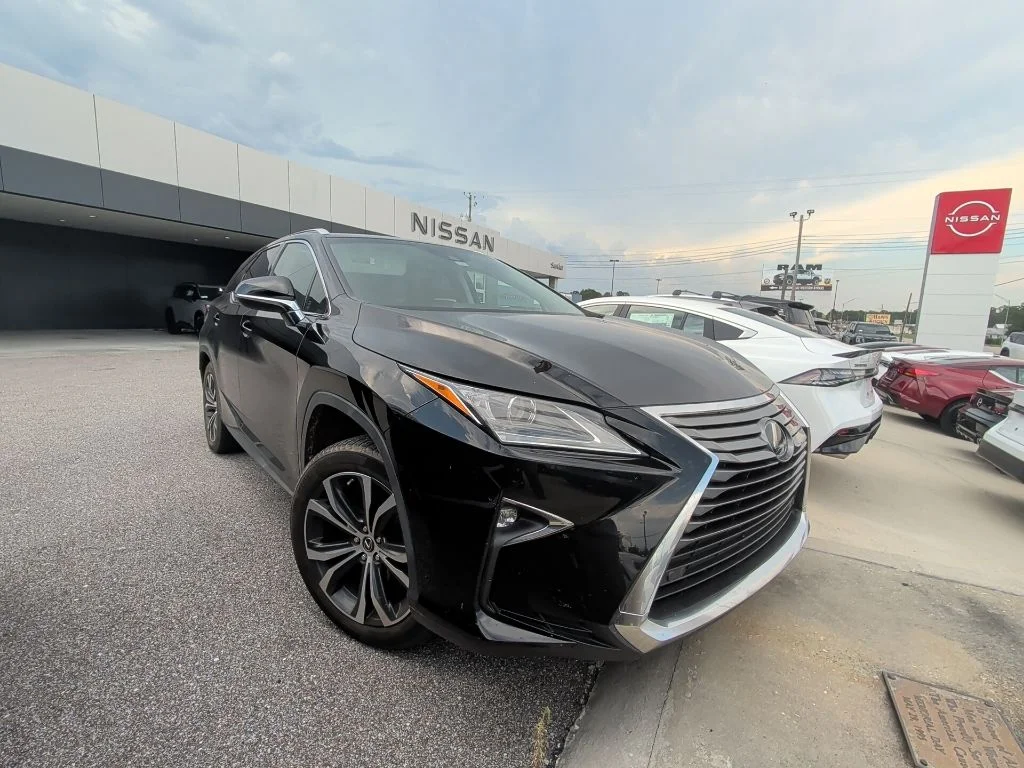 Used 2019 Black Lexus 350L image 2