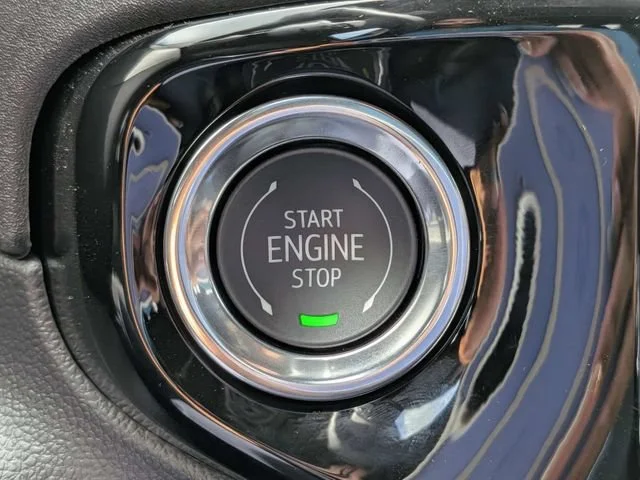 New 2026 Onyx Black GMC Elevation image 31