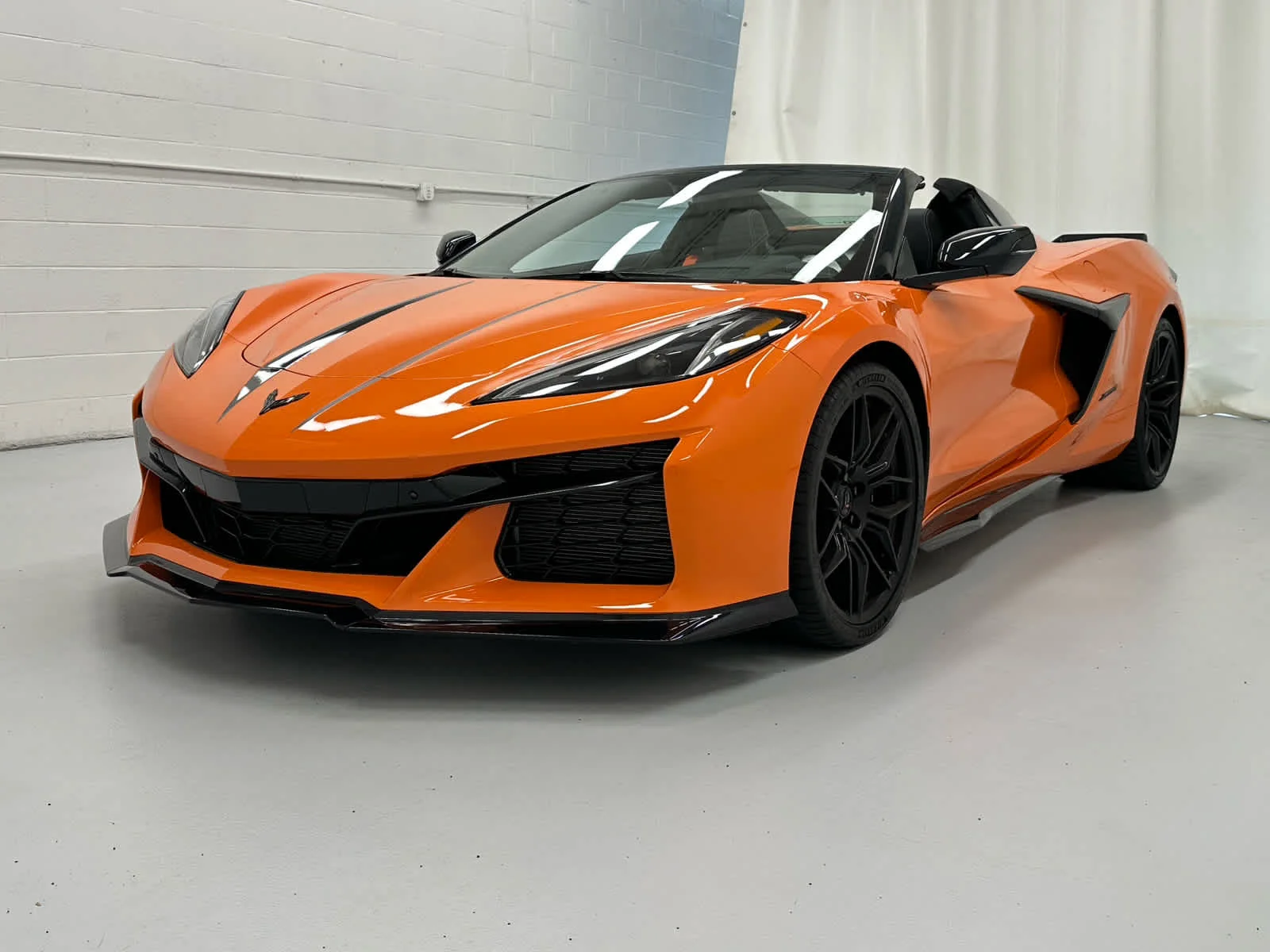 Used 2023 Amplify Orange Tintcoat Chevrolet 2LZ image 4