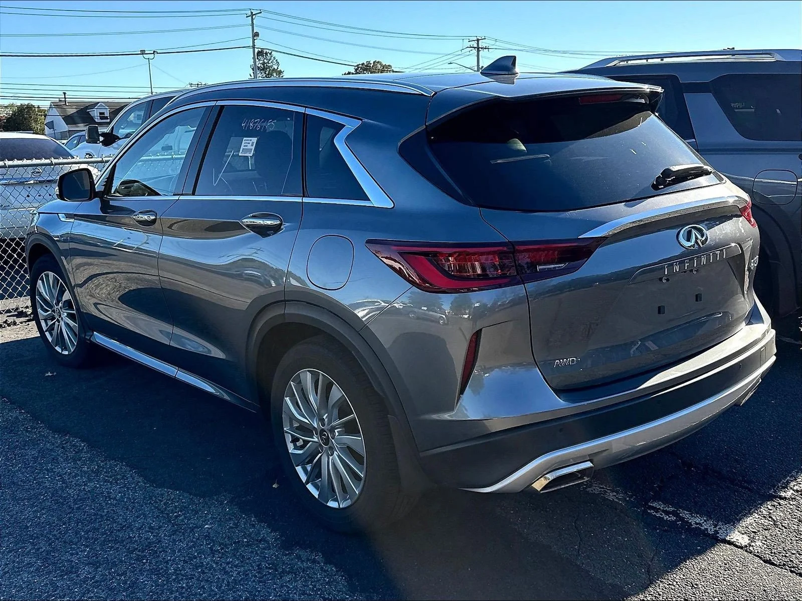 Used 2023 Graphite Shadow INFINITI LUXE image 3