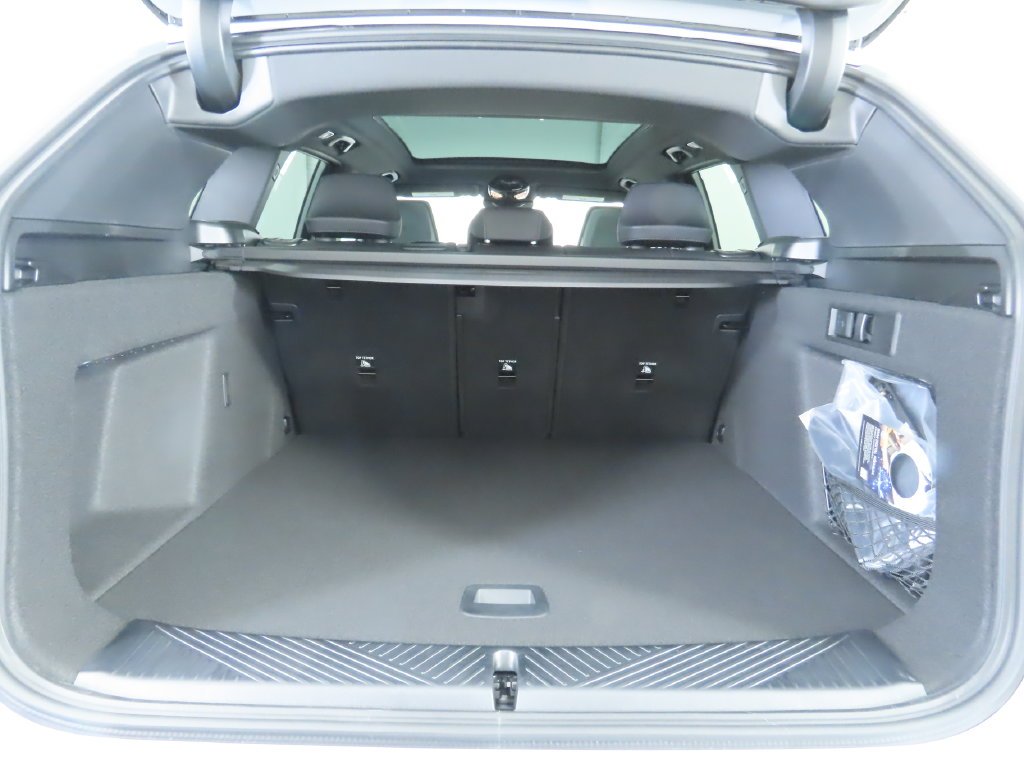Certified Used 2026 Gray Metallic BMW 30 xDrive image 30