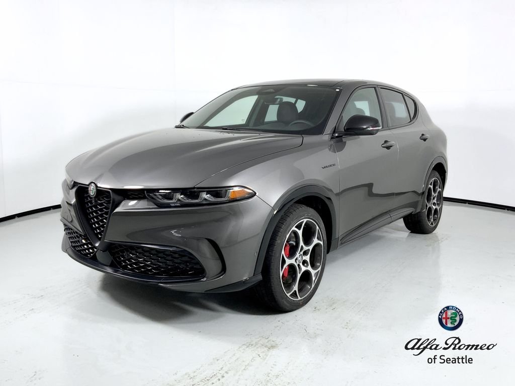 2025 Alfa Romeo Tonale Base