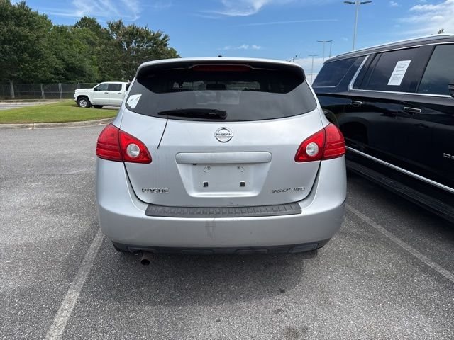 Used 2010 Silver Nissan S image 5