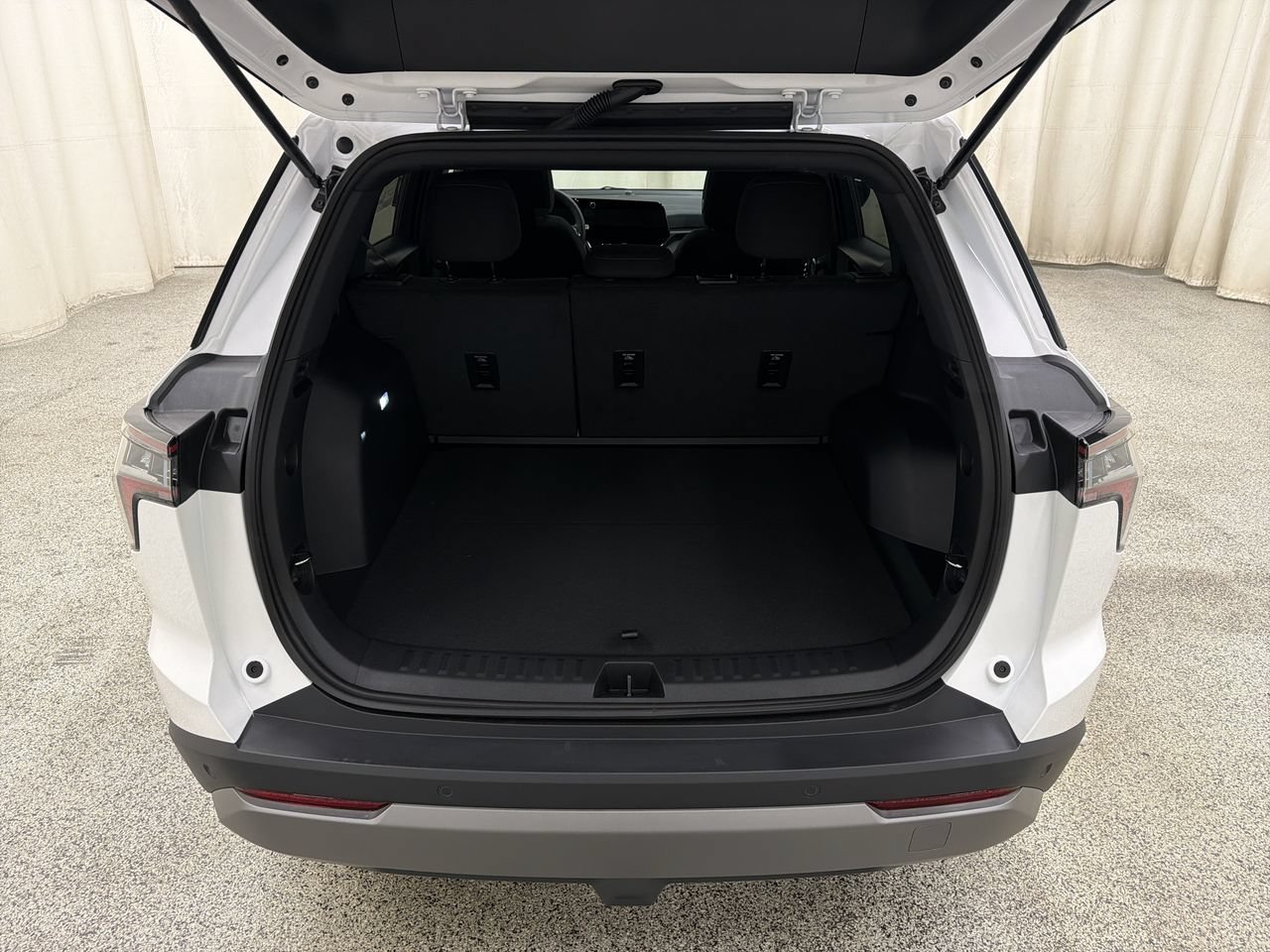 2026 Chevrolet Equinox LT - Photo 17