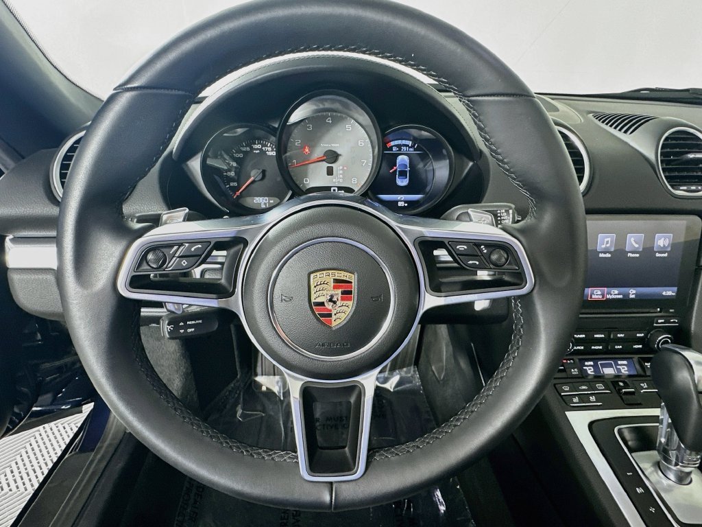 Used 2019  Porsche S image 11
