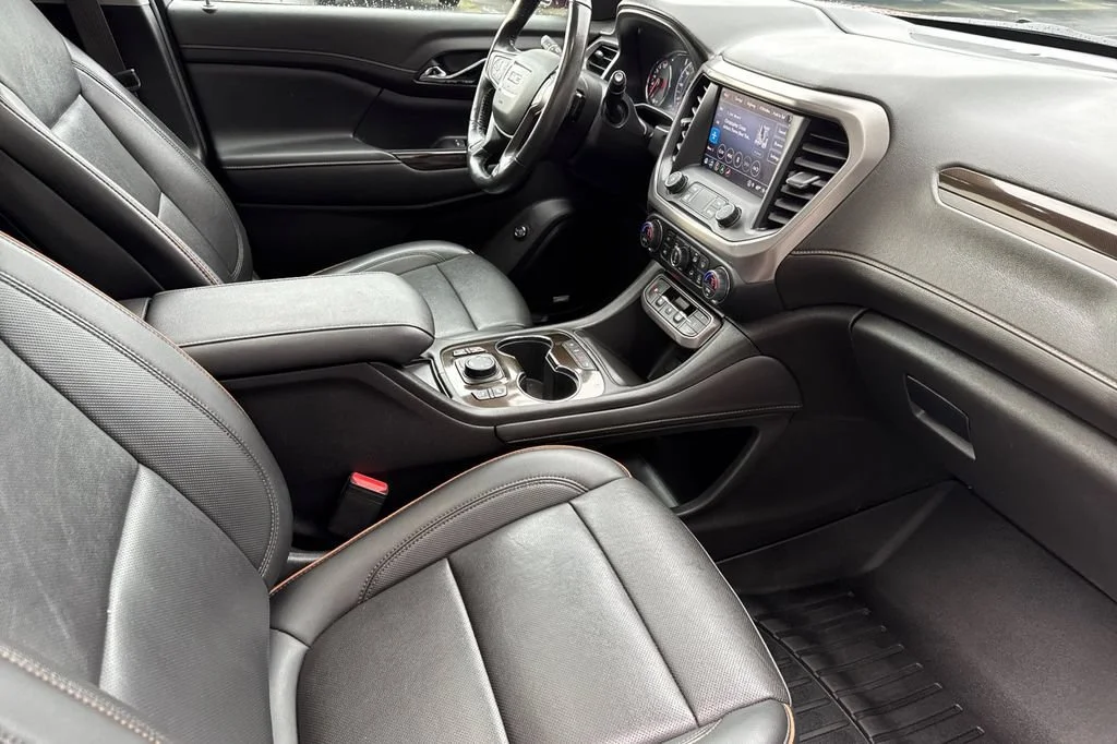 2022 GMC Acadia AT4 - Photo 17