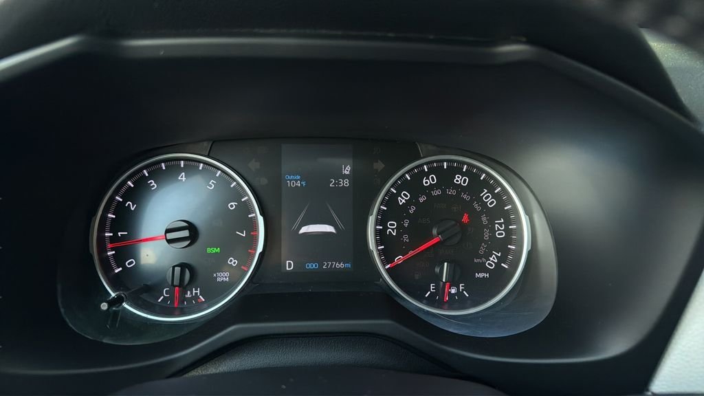 Used 2022 Silver Toyota XLE Premium image 36