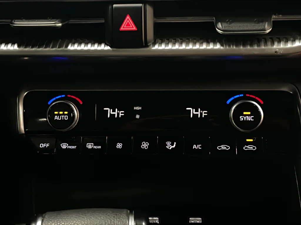 Used 2022 Black Kia GT-Line image 21