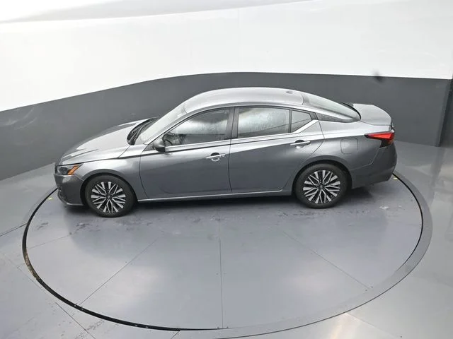 Used 2024 Gray Nissan 2.5 SV image 14