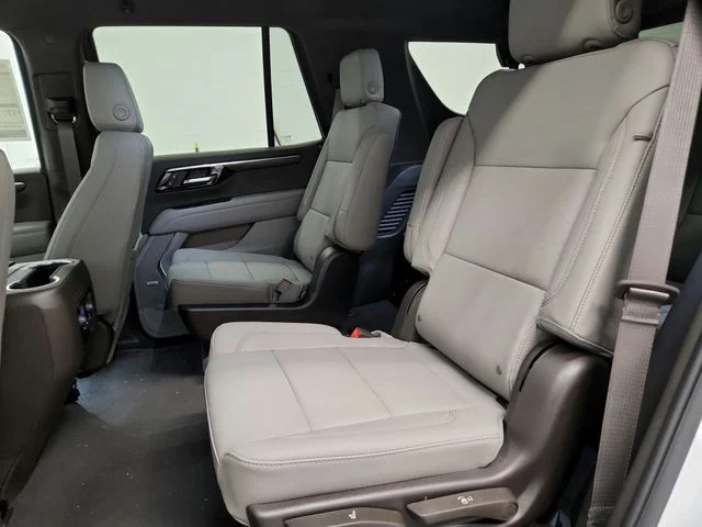 New 2026 White Chevrolet LT image 32
