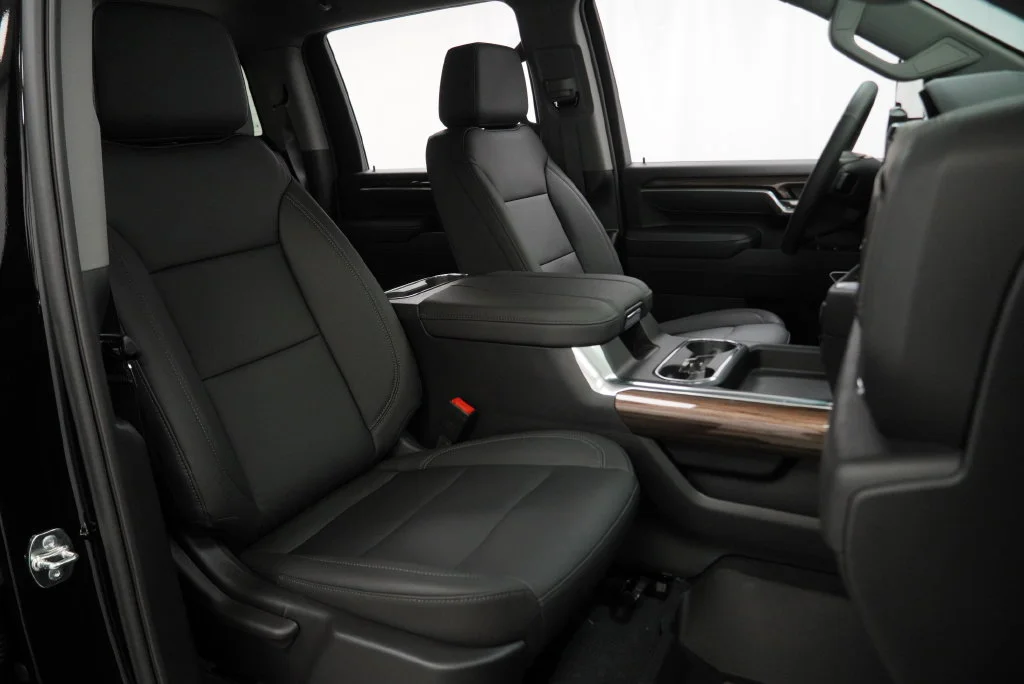 New 2026 Black Chevrolet LT image 35