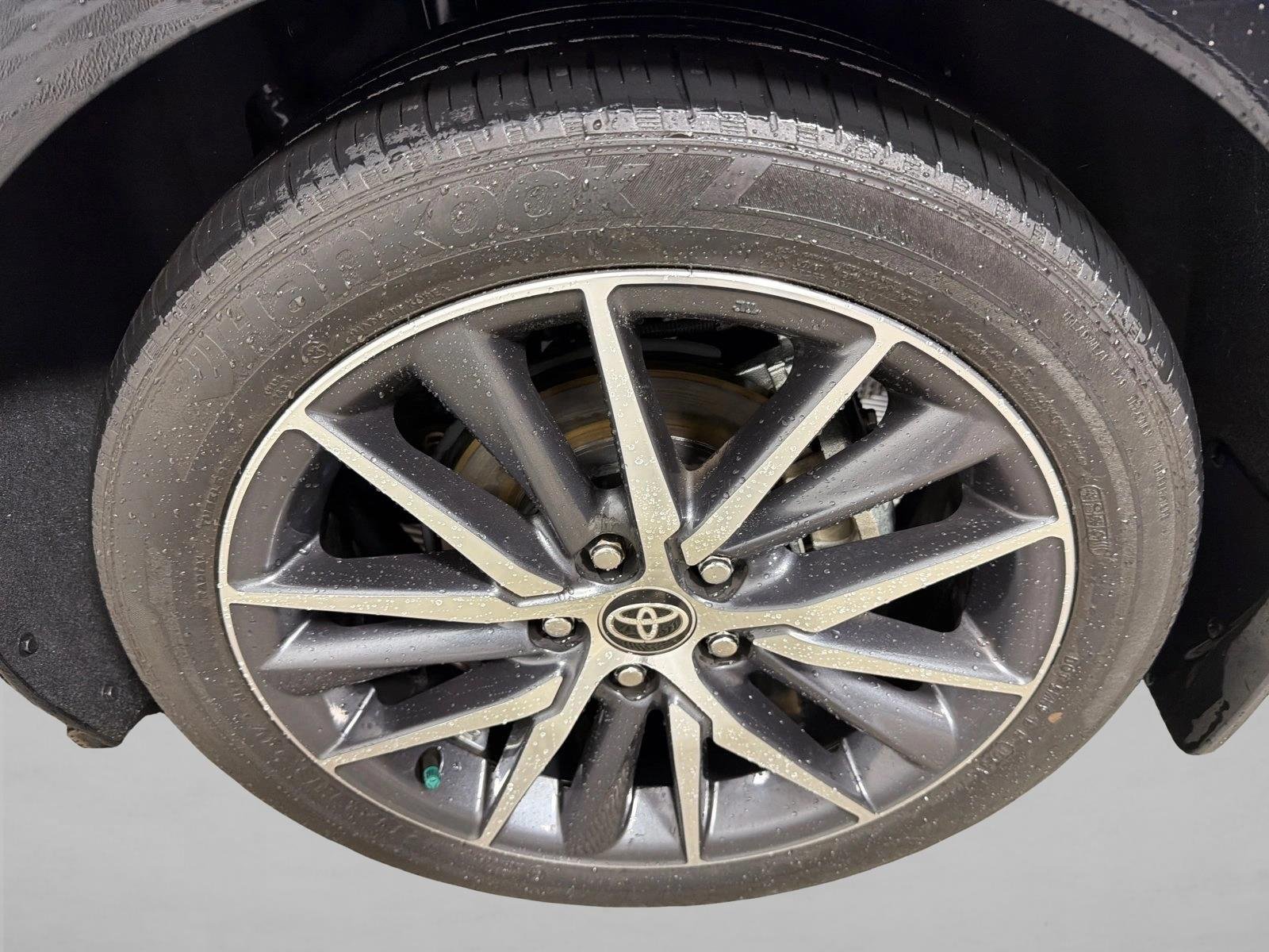 Used 2024 Midnight Black Metallic Toyota Hybrid XLE image 21