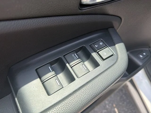 Used 2020  Honda EX-L image 13