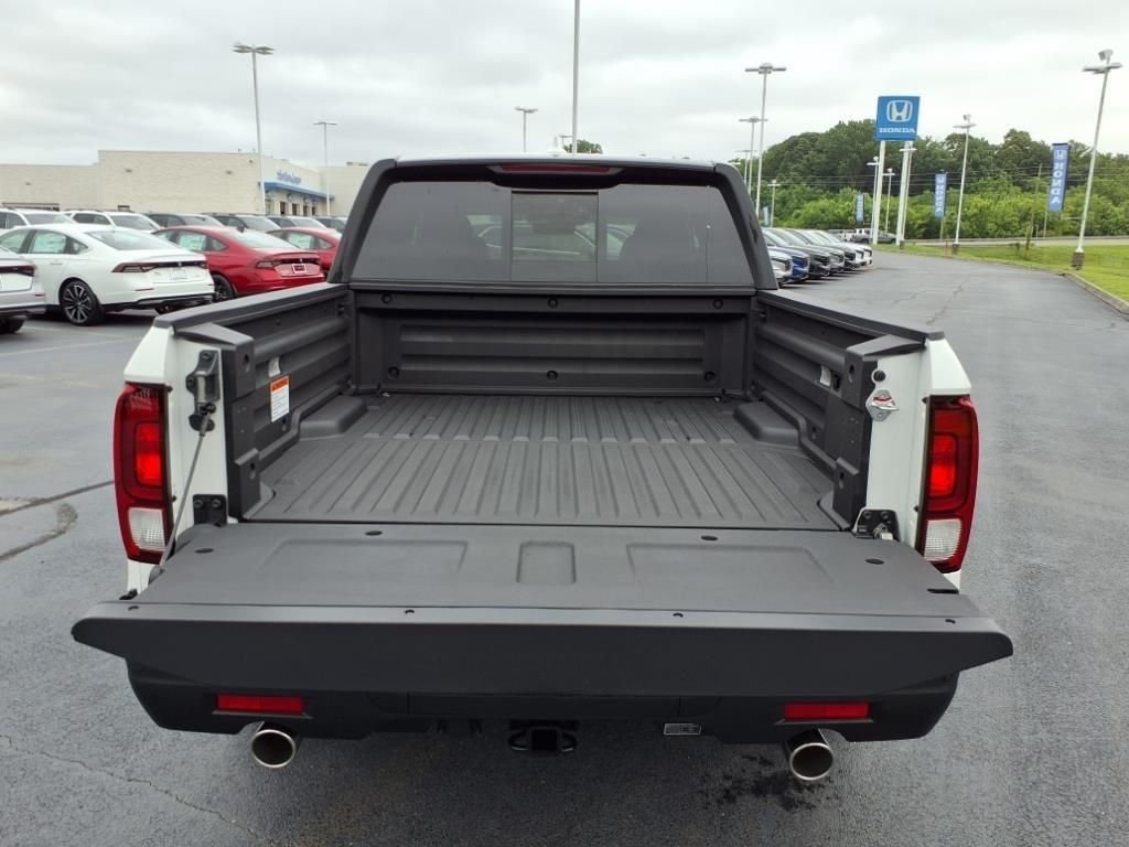 2025 Honda Ridgeline TrailSport - Photo 11