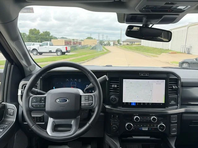 Used 2025 White Ford XL image 30