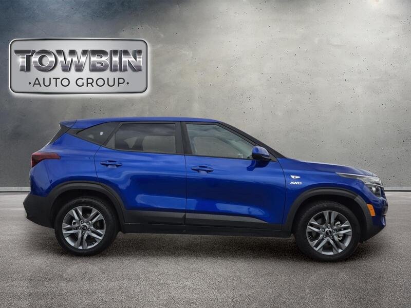 Used 2021 Blue Kia LX image 3