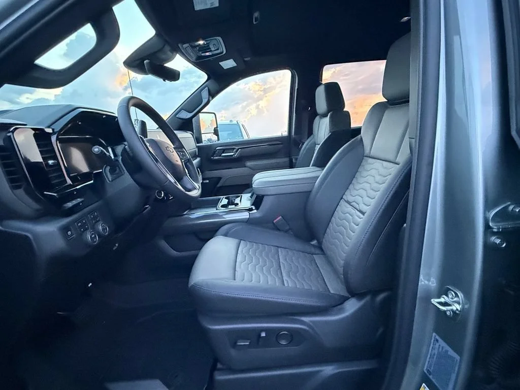 2026 Chevrolet Silverado 2500 HD ZR2 - Photo 7
