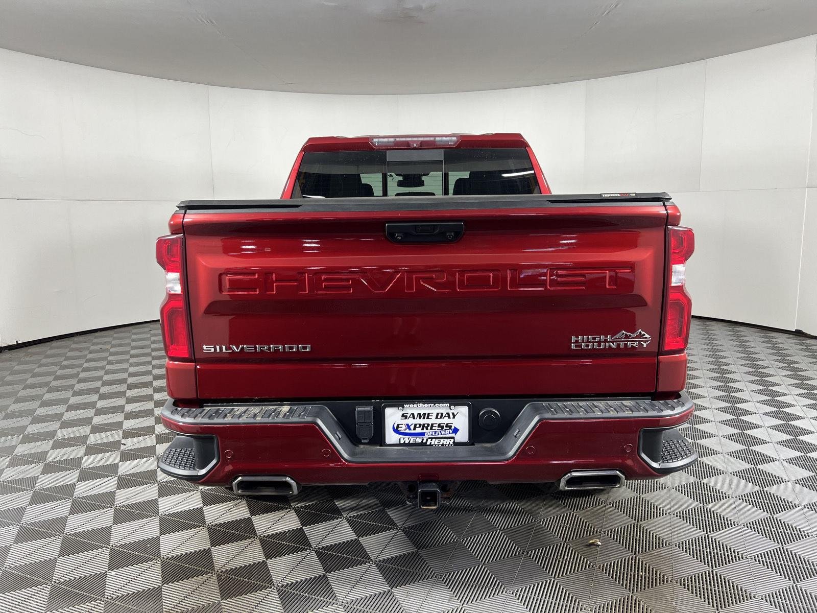 Used 2022 CHERRY RED TINTCOAT Chevrolet High Country image 25