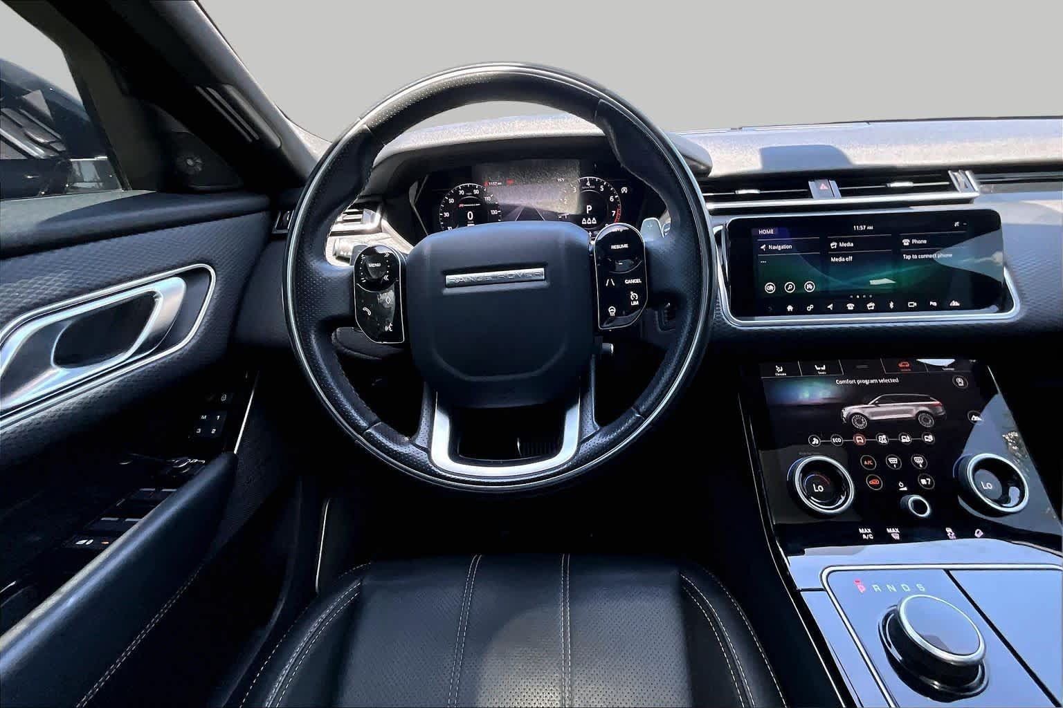 Used 2020  Land Rover R-Dynamic S image 6