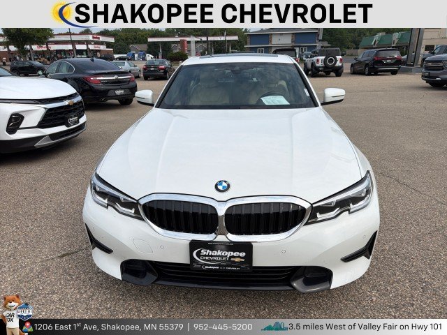 Used 2022 BMW 3 Series 330i with VIN 3MW5R7J00N8C22986 for sale in Shakopee, Minnesota