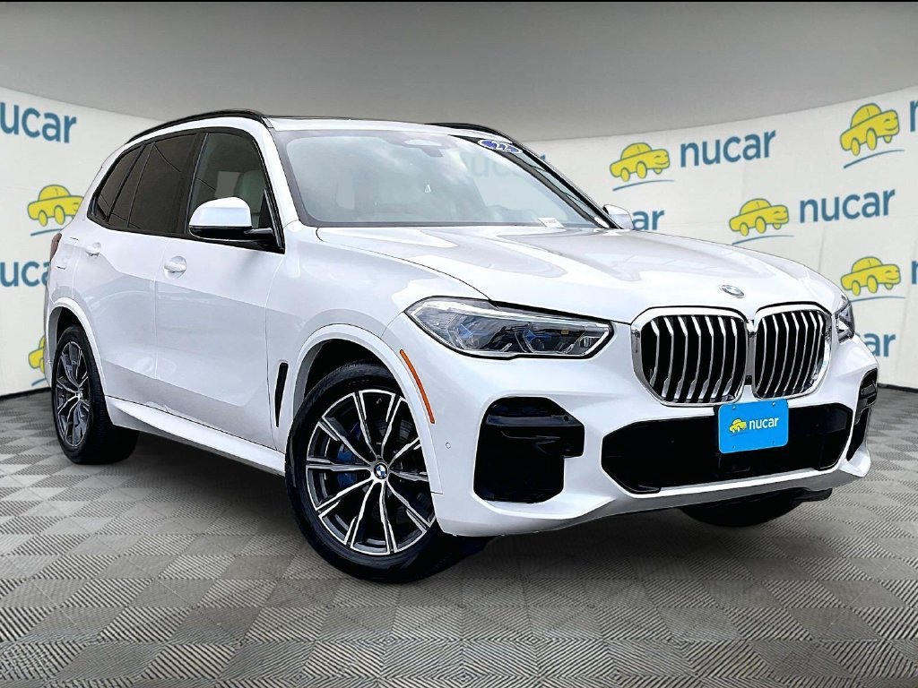Used 2022 White BMW xDrive40i image 1