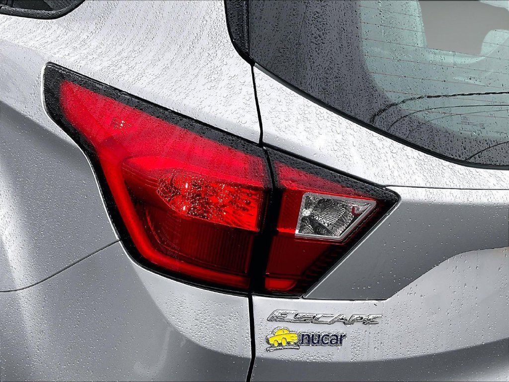 Used 2019 Silver Ford S image 31