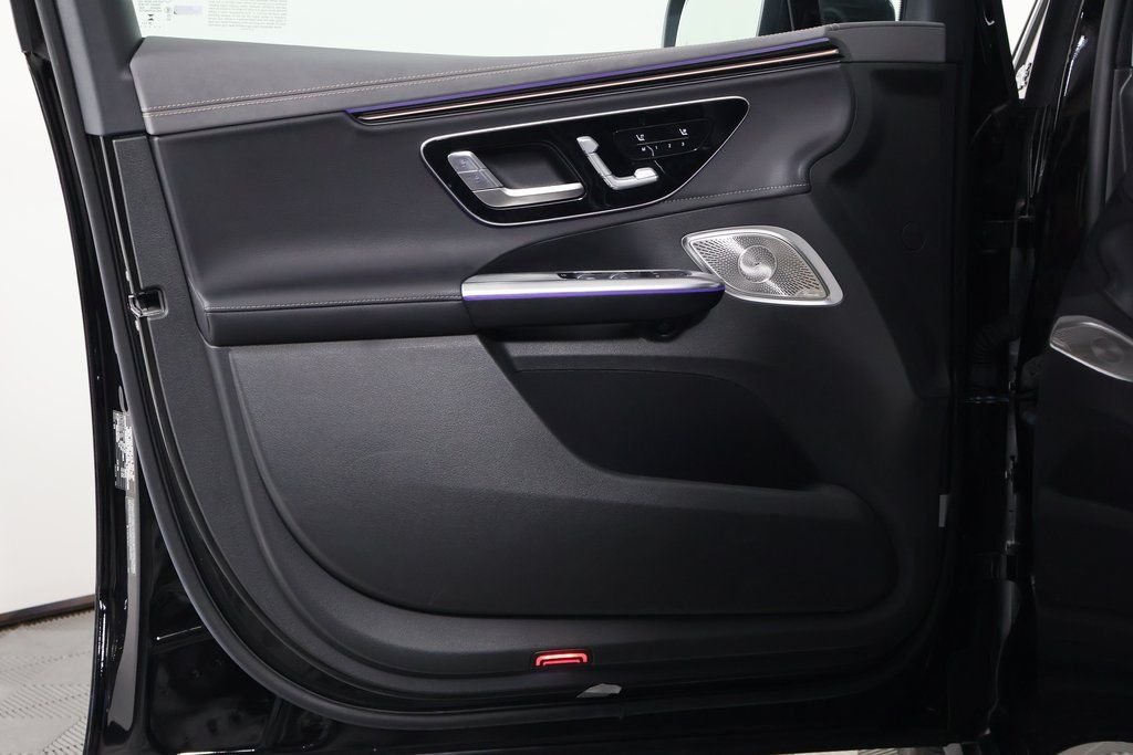 Certified Used 2025 Black Mercedes-Benz 350 SUV image 12