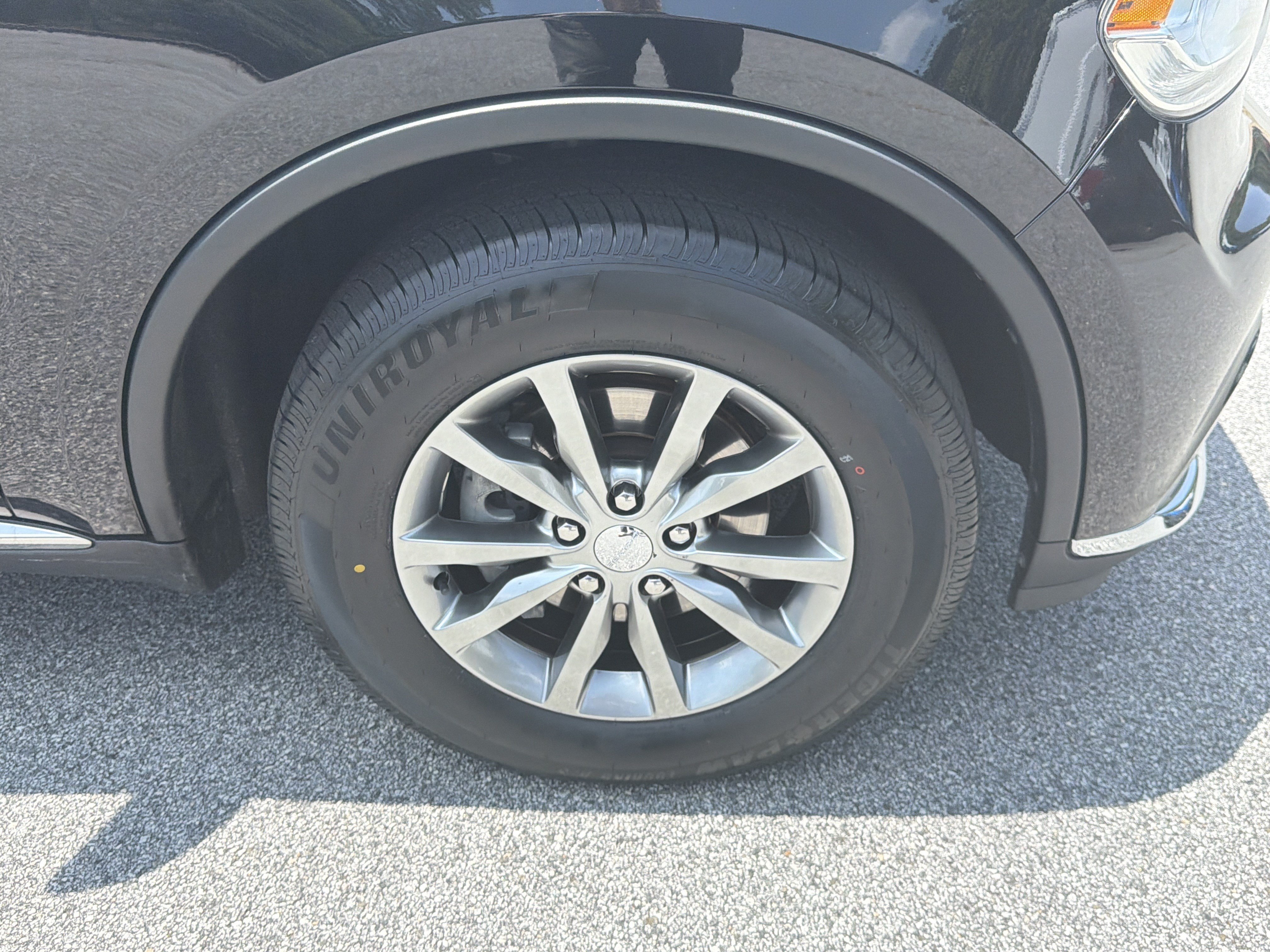 Used 2018 DB Black Clearcoat Dodge SXT image 14