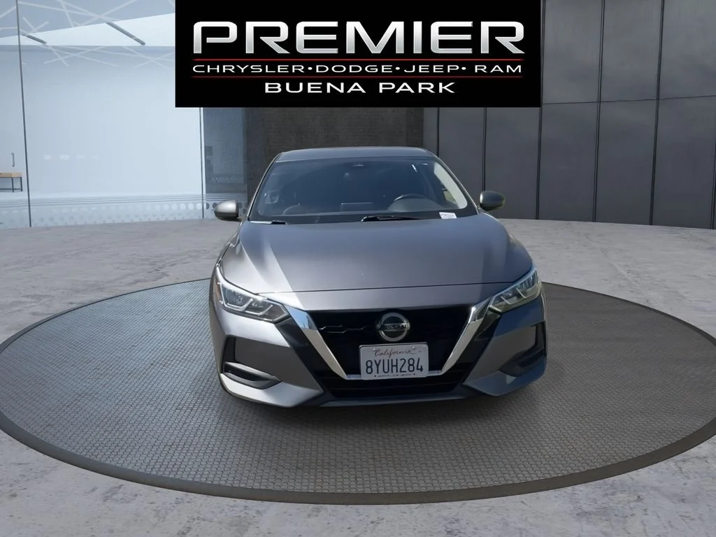 Used 2020 Gray Nissan SV image 3