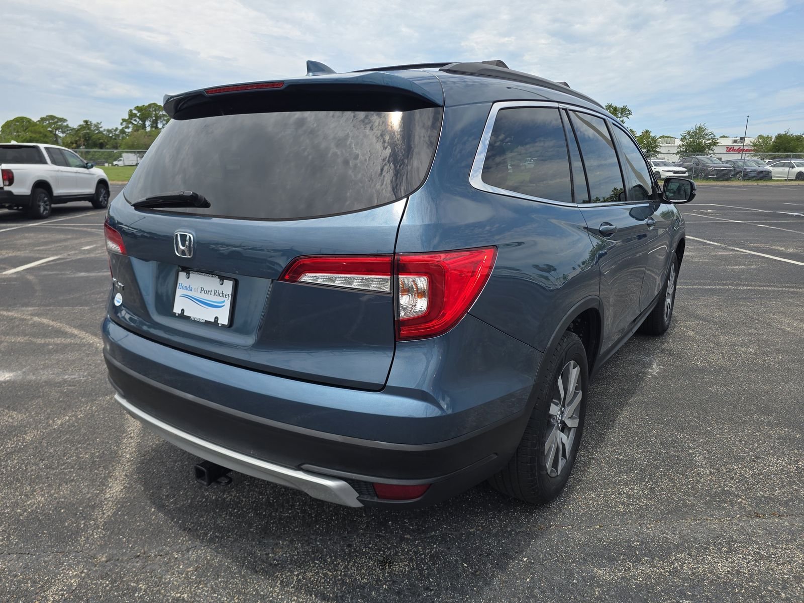 Used 2021 Gray Honda EX image 4