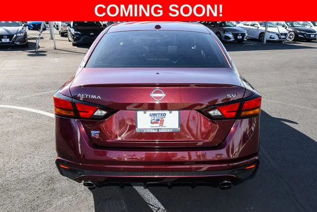 Used 2024 Red Nissan 2.5 SV image 4