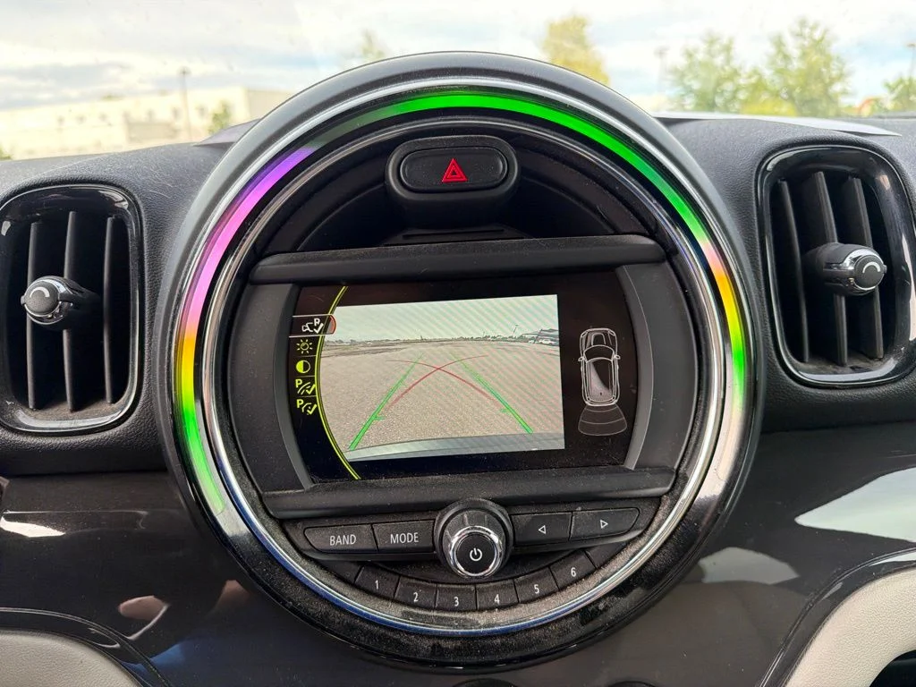 Used 2017 Green MINI  image 15