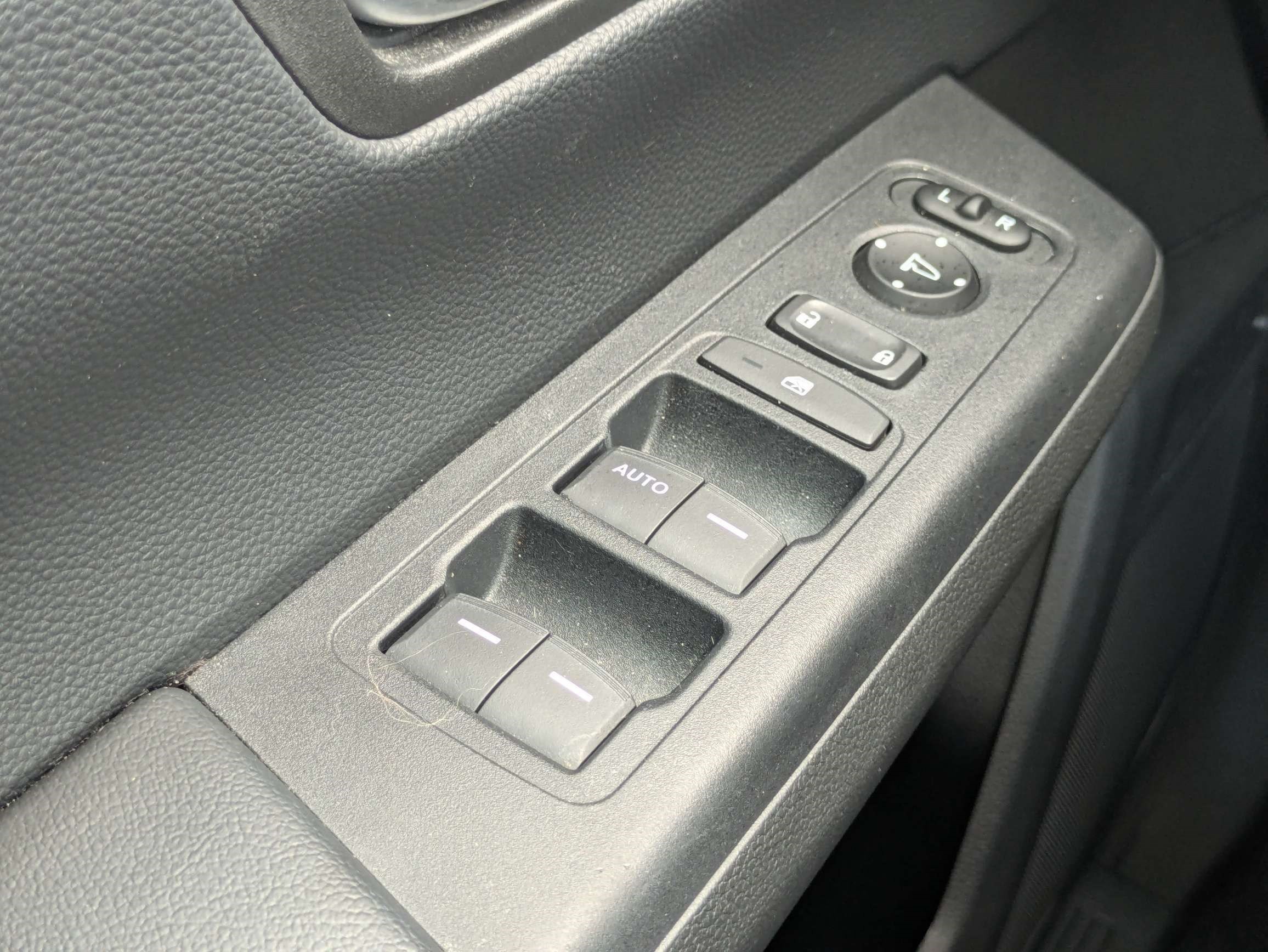 Used 2024 Meteorite Gray Metallic Honda LX image 28