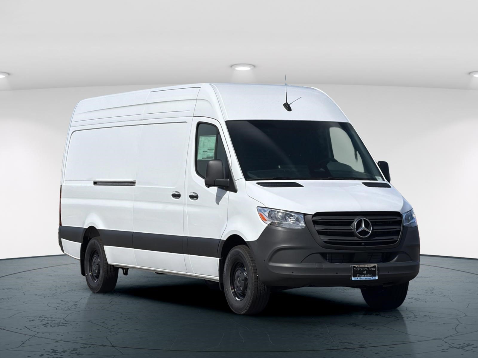 New 2026 Arctic White Mercedes-Benz 2500 High Roof SO Diesel 170 WB image 8