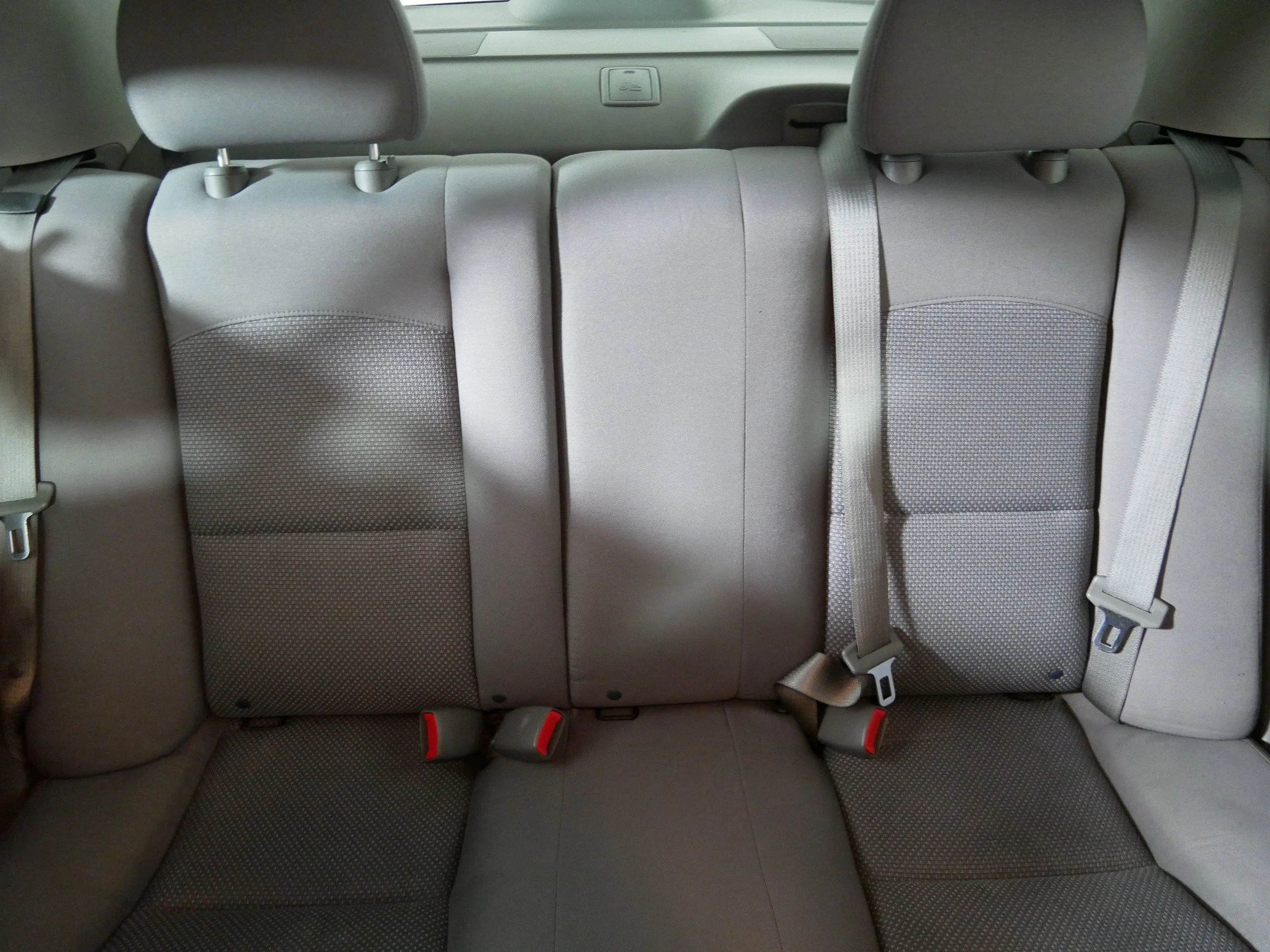 Used 2011 Summit White Chevrolet LS w/1LS image 13