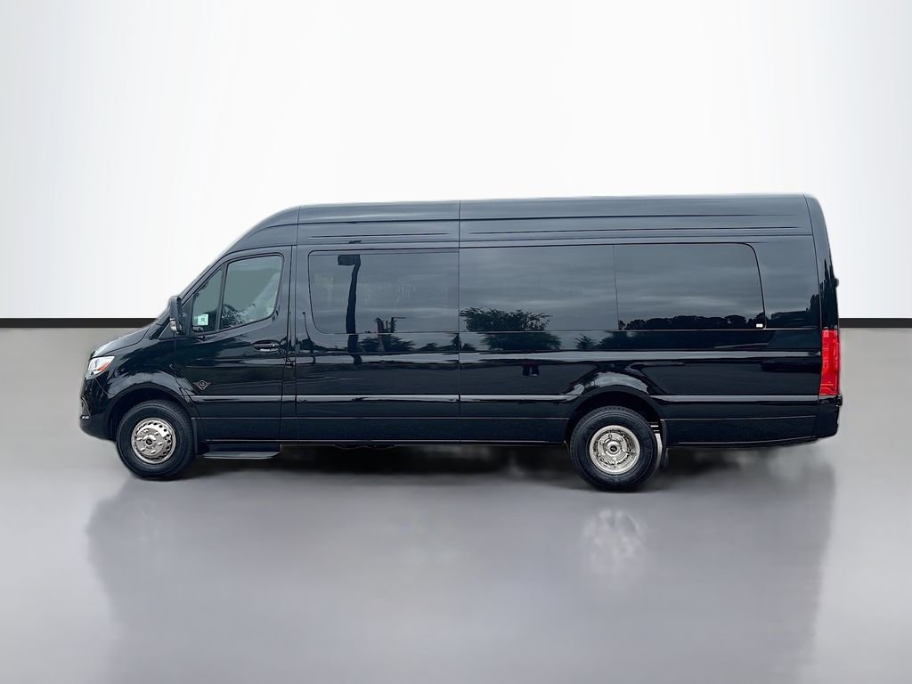 New 2025  Mercedes-Benz 15 Passenger Sliding Door image 6