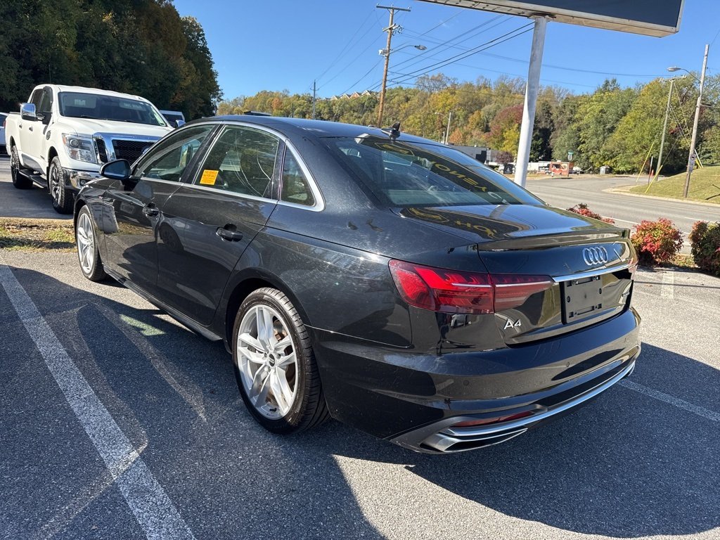 2023 Audi A4 45 S line Premium Plus Quattro photo 4