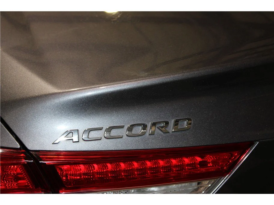 Used 2019 Dark Gray Honda LX 1.5T image 17