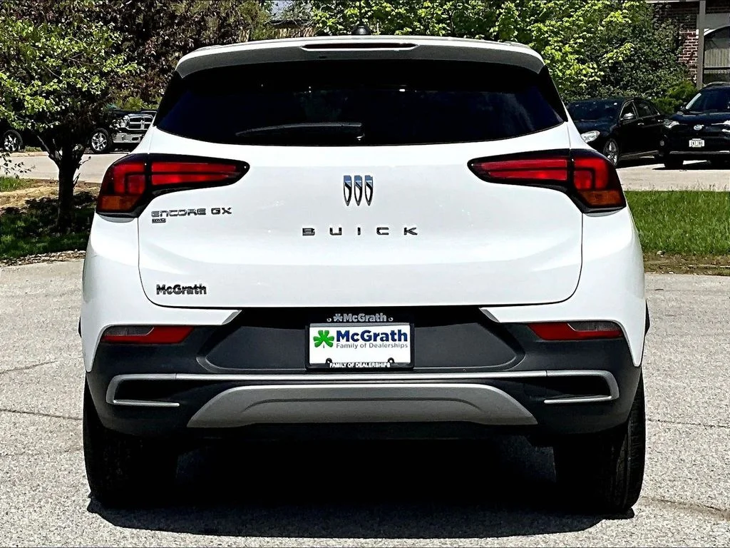Used 2025 White Buick Preferred image 6