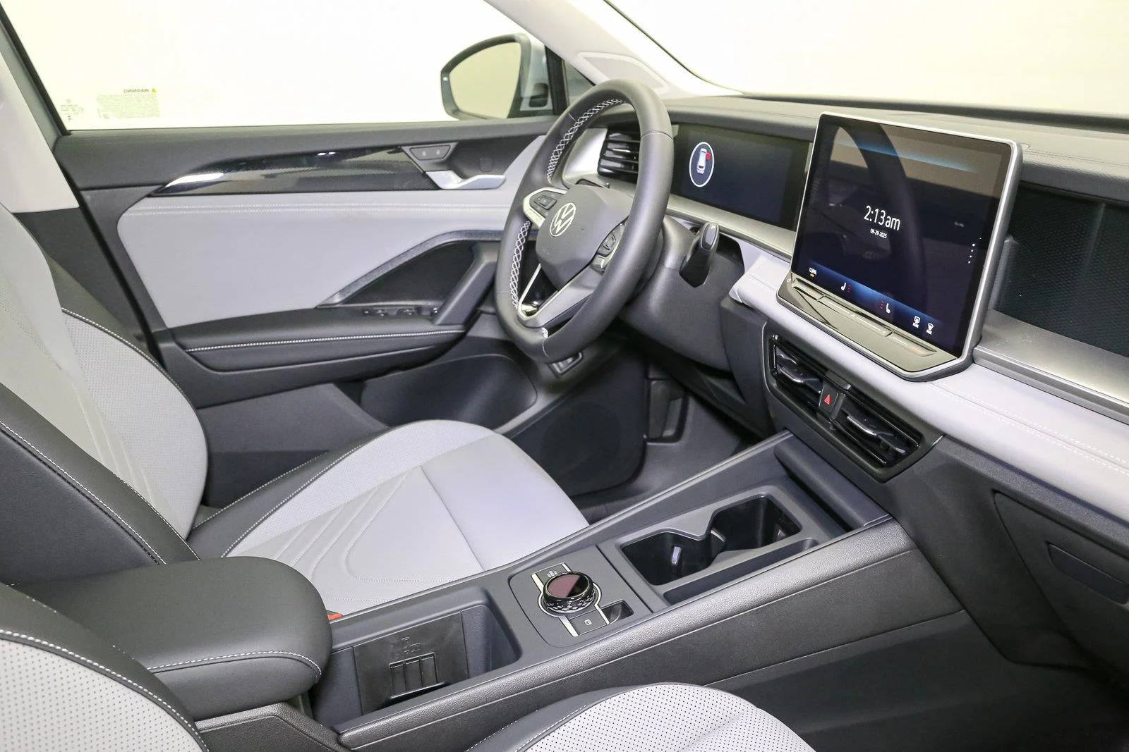 New 2026 Platinum Gray Metallic Volkswagen SE image 16