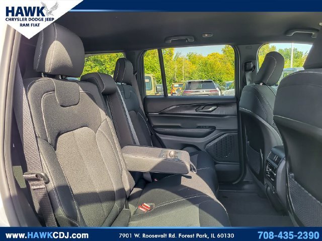 Used 2025 White Jeep Laredo image 28