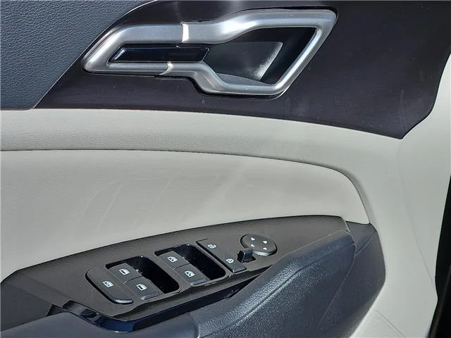 Used 2024 Gravity Gray KIA EX Front-Wheel Drive image 11