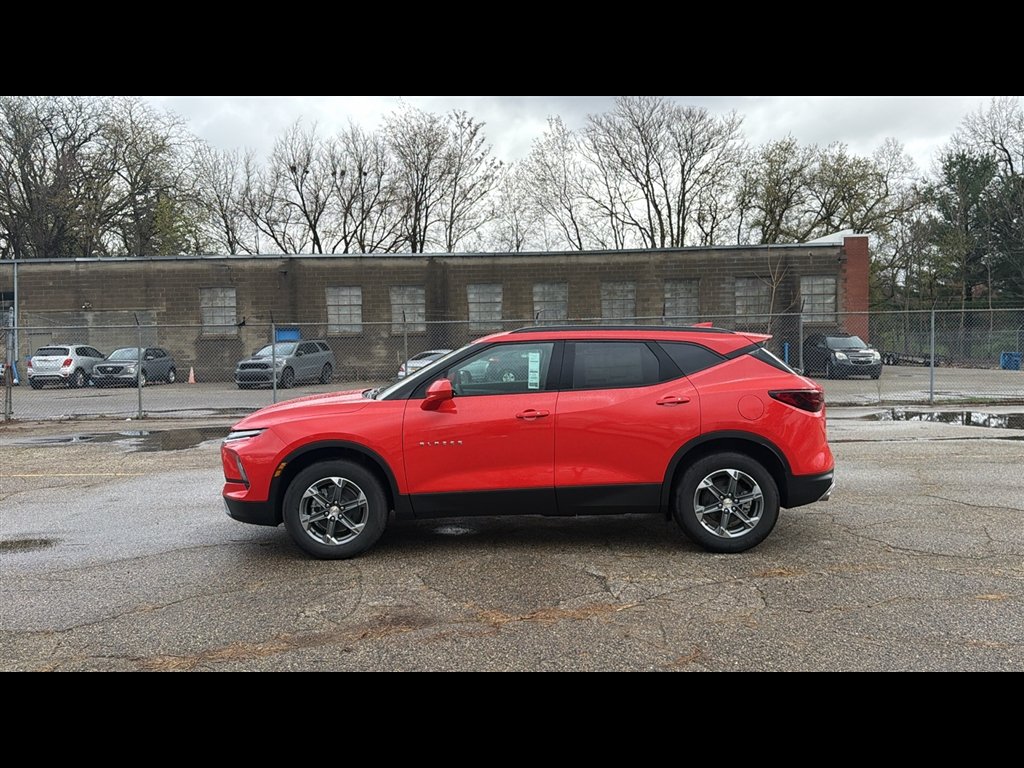 New 2026 Habanero Orange Chevrolet 2LT image 3